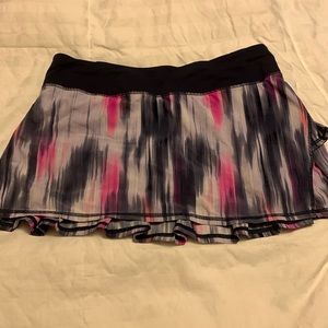 Lululemon tennis skirt size 8